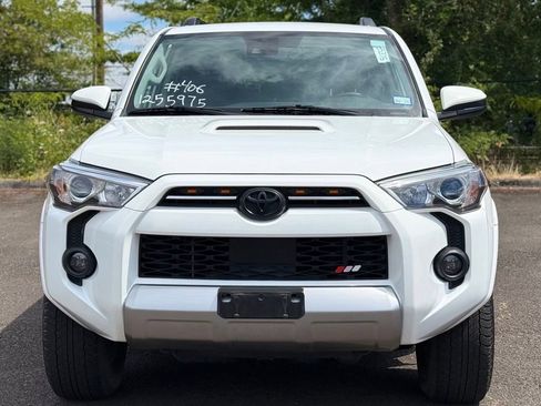 Used 2023 Toyota 4Runner TRD Off-Road AWD/4WD image 8