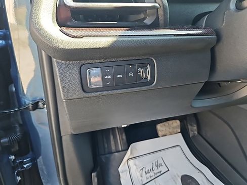 Used 2025 Chevrolet Traverse Z71 w/ LPO, Floor Liner Package image 11