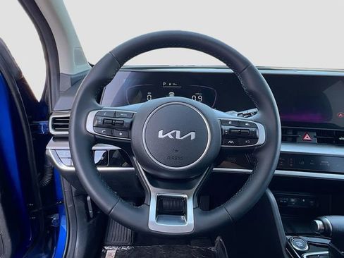 New 2024 Kia Sportage EX image 11