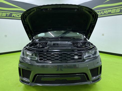 Used 2022 Land Rover Range Rover Sport HST image 4