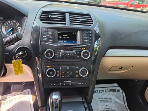 Used 2017 Ford Explorer 4WD image 15