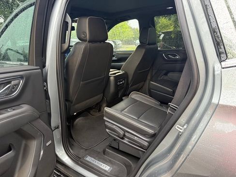 Used 2023 Chevrolet Tahoe Premier AWD/4WD image 14