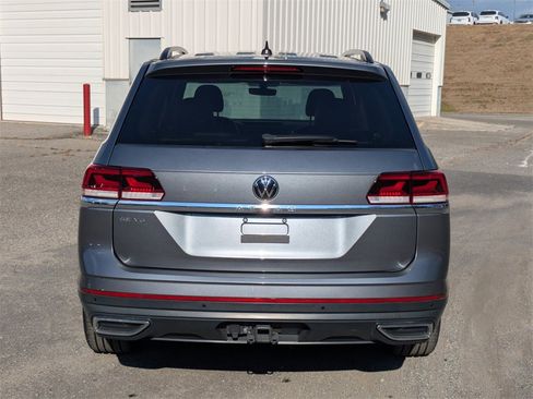Used 2022 Volkswagen Atlas SE image 5