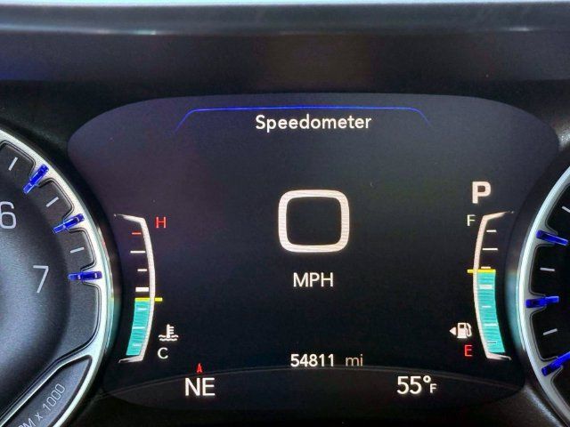 Certified 2024 Chrysler Pacifica Limited FWD image 27