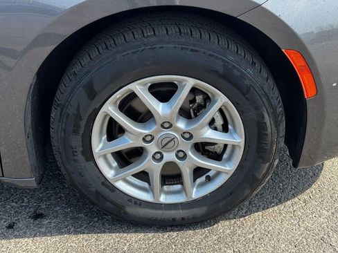 Certified 2023 Chrysler Voyager LX FWD image 9