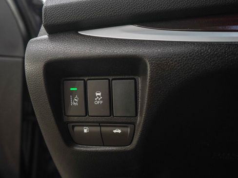 Used 2017 Acura TLX w/ Technology Package FWD image 25