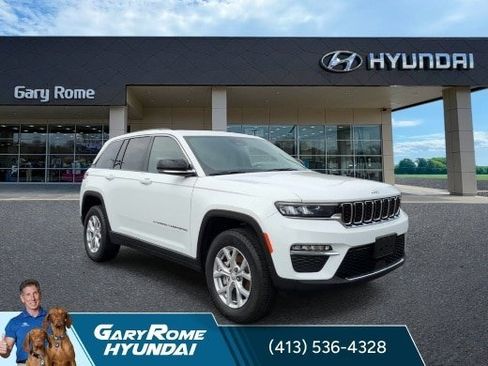Used 2023 Jeep Grand Cherokee Limited AWD/4WD image 2