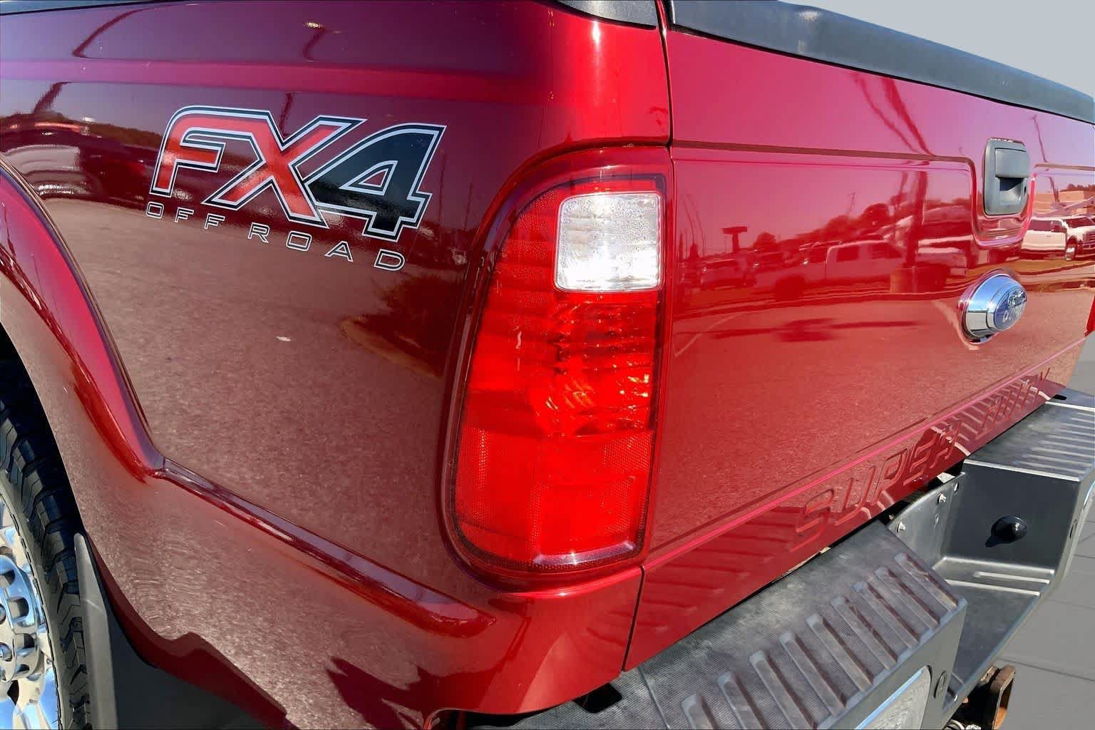 Used 2016 Ford F250 Lariat w/ FX4 Off-Road Package AWD/4WD image 27
