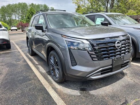New 2026 Nissan Pathfinder SL w/ SL Premium Package AWD/4WD image 3
