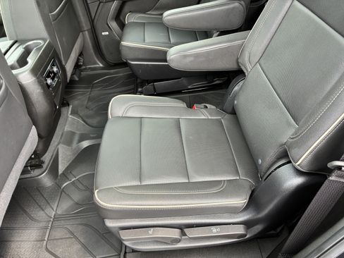 Used 2025 Chevrolet Tahoe Premier w/ Sun And Tow Package AWD/4WD image 15