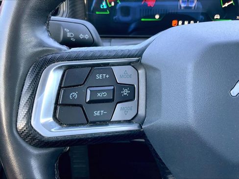 Used 2024 Ford Mustang Convertible image 23