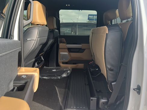 New 2026 Ford F250 Lariat AWD/4WD image 10