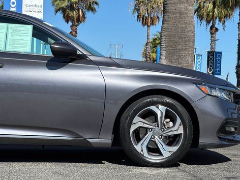 Used 2018 Honda Accord EX image 34