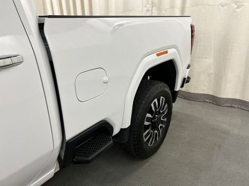 Used 2024 GMC Sierra 2500 Denali Ultimate AWD/4WD image 14