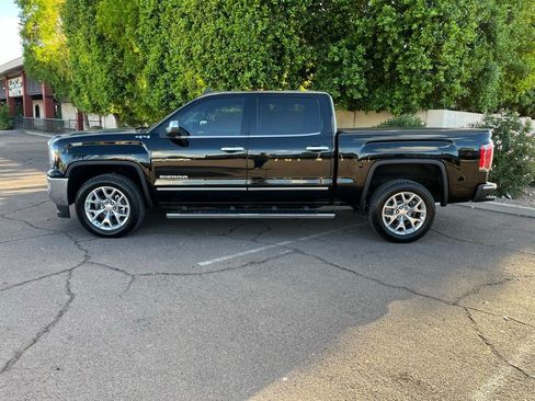 Used 2018 GMC Sierra 1500 SLT w/ SLT Premium Package image 5