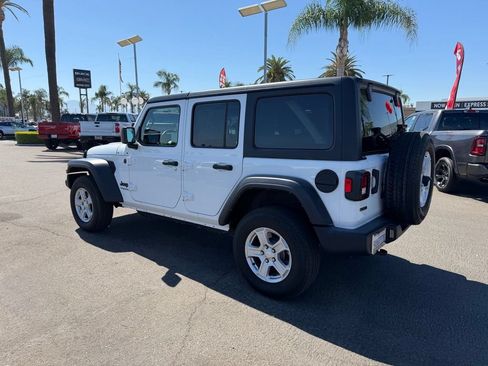 Used 2022 Jeep Wrangler Unlimited Sport AWD/4WD image 4