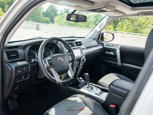 Used 2016 Toyota 4Runner SR5 Premium AWD/4WD image 13