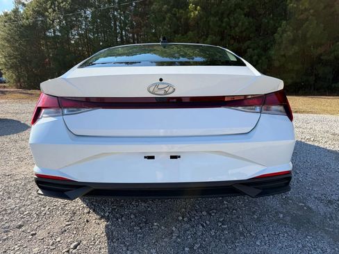 Used 2021 Hyundai Elantra SEL image 4
