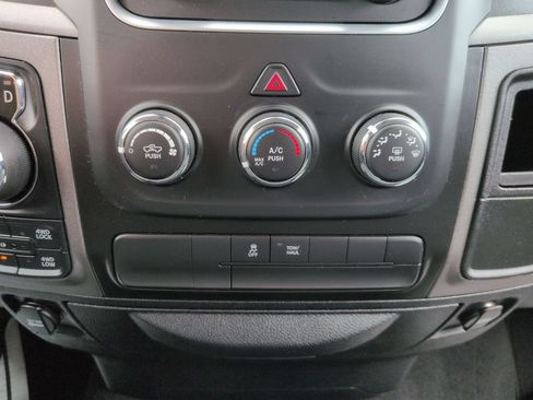 Used 2018 RAM 1500 Express w/ Express Value Package AWD/4WD image 21