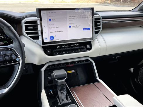 Used 2023 Toyota Sequoia Capstone image 9