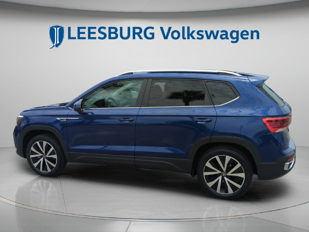 Used 2023 Volkswagen Taos SE FWD image 10