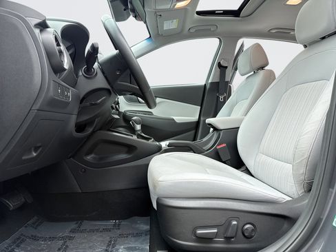 Used 2023 Hyundai Kona SEL w/ Convenience Package image 11