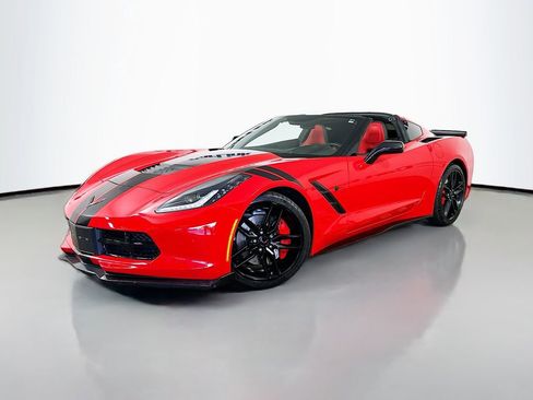 Used 2017 Chevrolet Corvette Stingray Coupe image 3