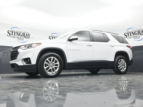 Used 2020 Chevrolet Traverse LT FWD image 30
