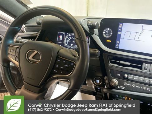 Used 2022 Lexus ES 350 Ultra Luxury image 22