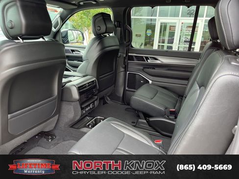 New 2026 Jeep Grand Wagoneer L Limited AWD/4WD image 19