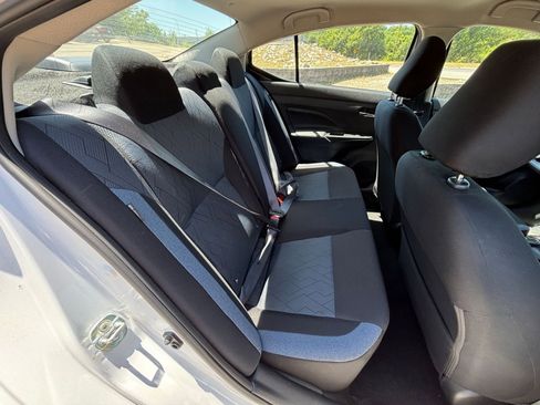 Used 2025 Nissan Versa SV FWD image 37