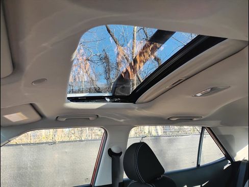 New 2026 Hyundai Venue SEL image 28