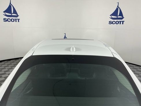 Certified 2022 Honda Civic EX-L image 37