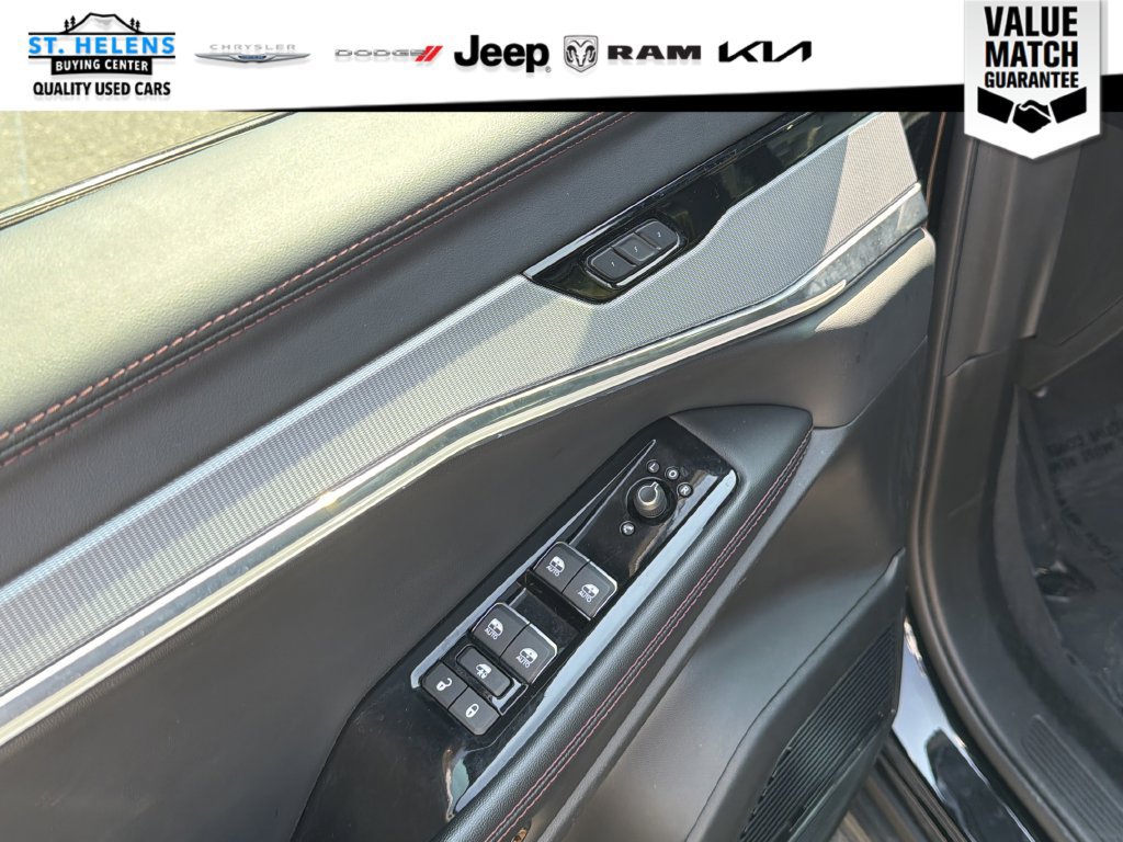 Used 2024 Jeep Wagoneer Launch Edition AWD/4WD image 17