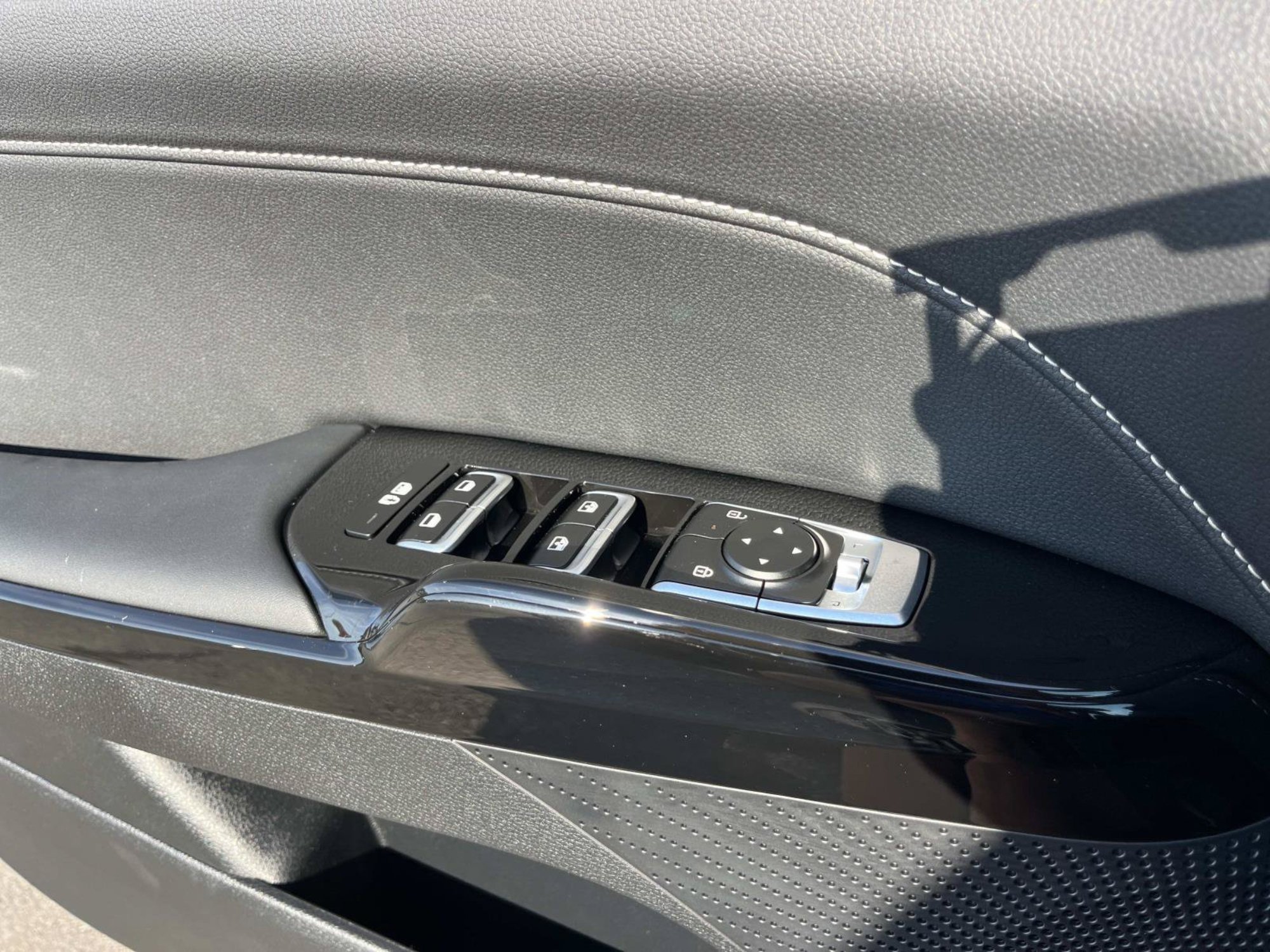 New 2026 Kia K5 GT-Line FWD image 17