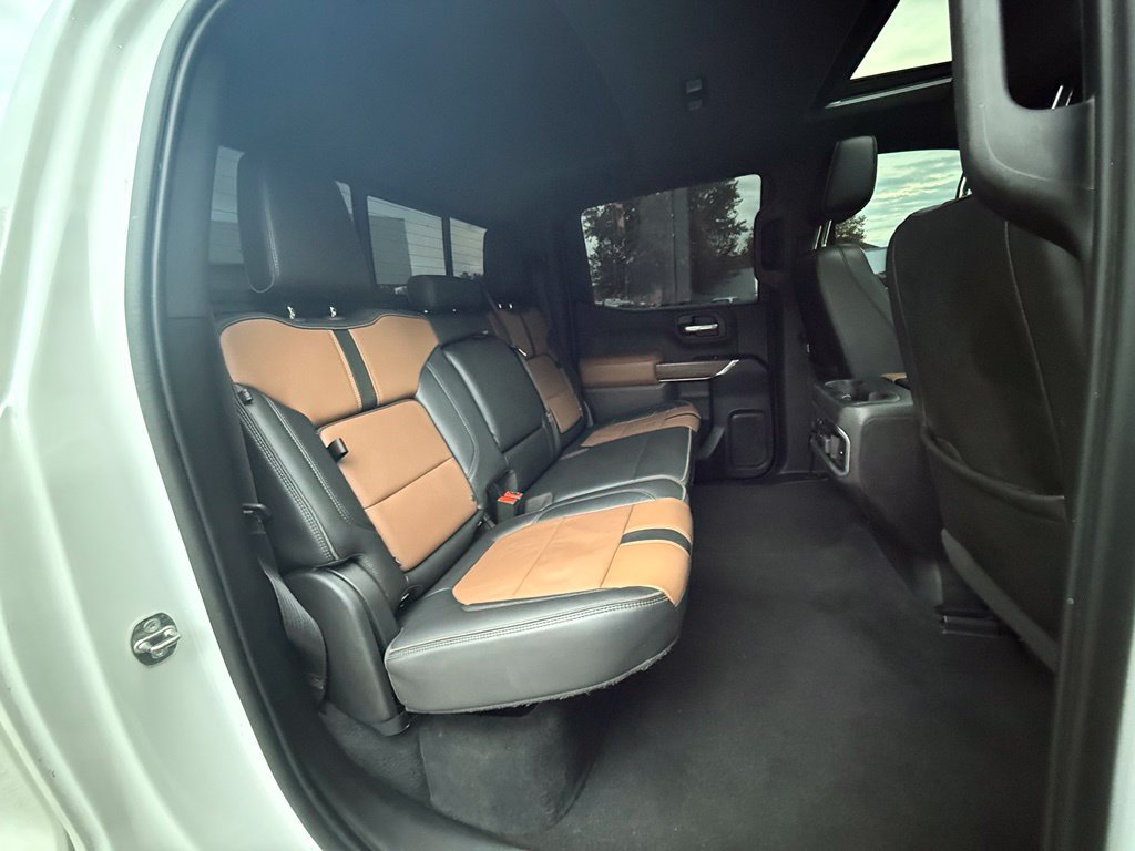 Used 2019 Chevrolet Silverado 1500 High Country w/ Technology Package AWD/4WD image 31