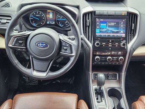 Used 2019 Subaru Ascent Touring AWD/4WD image 3