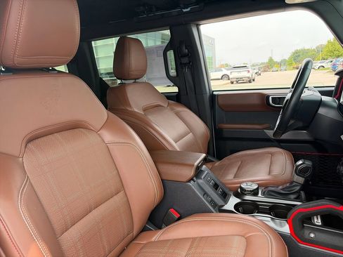 Used 2023 Ford Bronco Heritage Edition AWD/4WD image 12