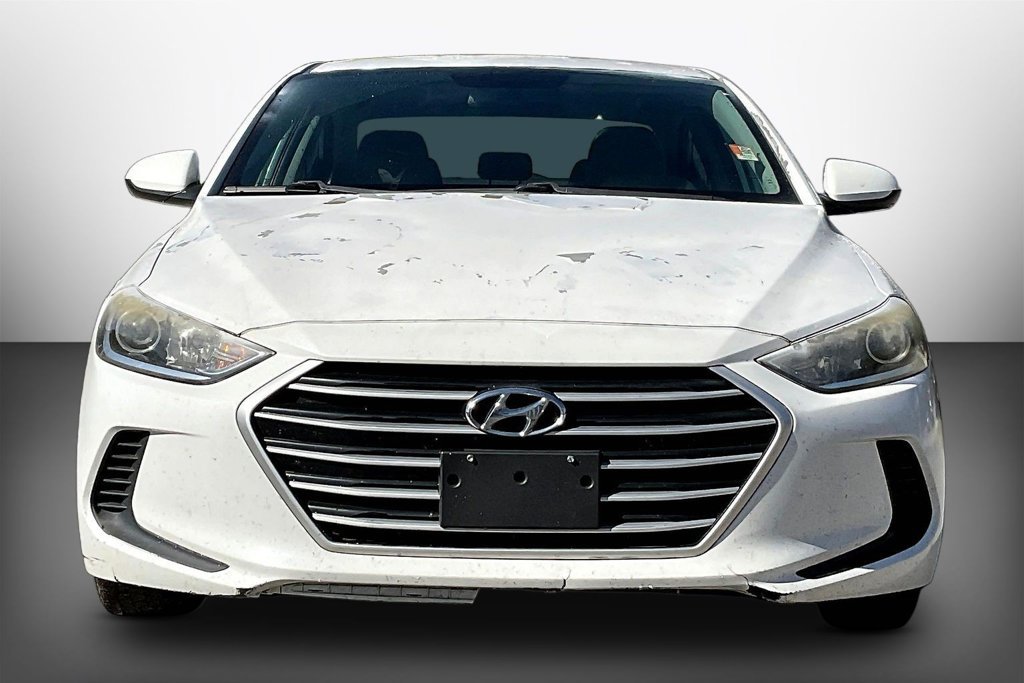 Used 2017 Hyundai Elantra SE FWD image 2