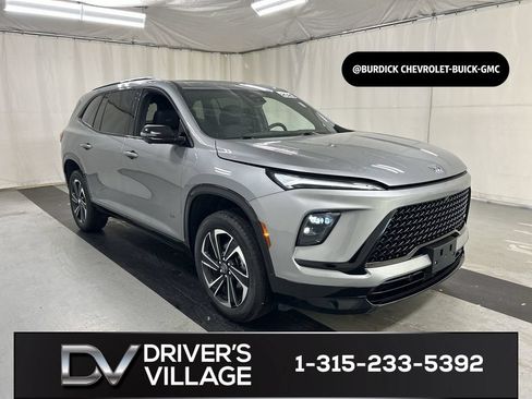 Certified 2025 Buick Enclave Sport Touring w/ Power Package AWD/4WD image 1