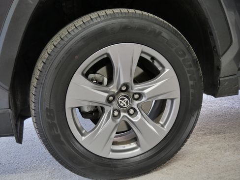 Certified 2024 Toyota RAV4 XLE w/ Convenience Package image 16