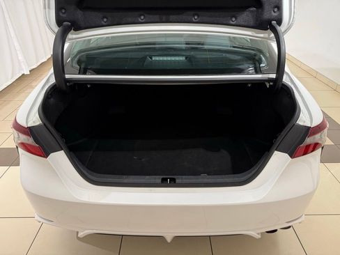 Certified 2023 Toyota Camry SE image 11