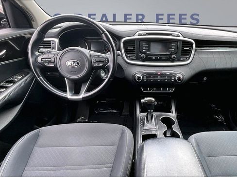 Used 2016 Kia Sorento FWD w/ LX Convenience Package image 7