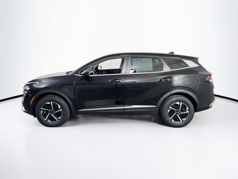 Used 2023 Kia Sportage LX AWD/4WD image 8