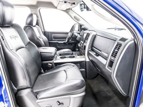 Used 2016 RAM 1500 Laramie w/ Convenience Group AWD/4WD image 31