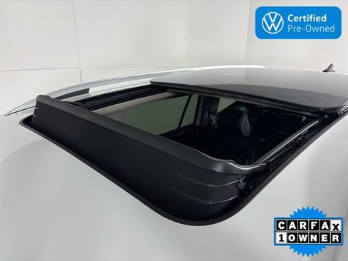 Certified 2024 Volkswagen Atlas SEL Premium R-Line image 23