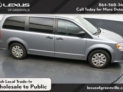 Used 2019 Dodge Grand Caravan SE FWD image 19
