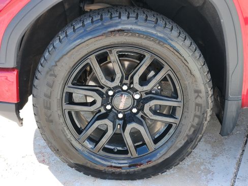 Used 2023 GMC Sierra 1500 Elevation w/ X31 Off-Road Package AWD/4WD image 15
