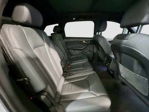 Used 2021 Audi Q7 2.0T Premium w/ Convenience Package image 21
