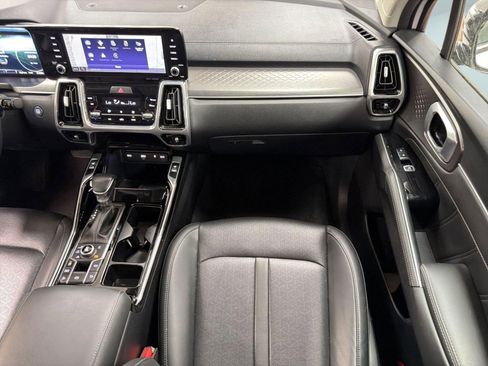 Used 2023 Kia Sorento SX image 27